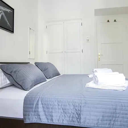 Apartment Beach Makarska Апартаменти *