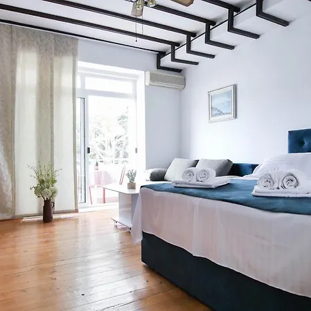 Апартаменти Apartment Beach Makarska *