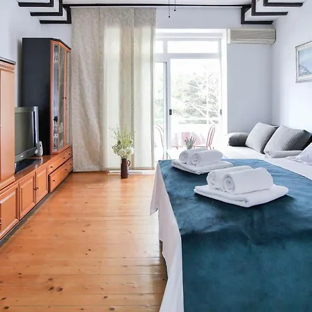 Apartment Beach Makarska * מאקרסקה