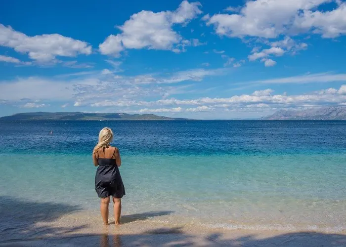 Apartment Beach Makarska 马卡尔斯卡